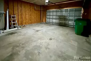 9224 Aloysia Ln, Charlotte, NC 28269 - Photo 23