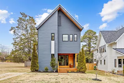 2553 Elkwood Circle, Charlotte, NC 28205 - Photo 1