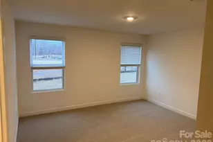 8112 Hidden Spgs Trl, Charlotte, NC 28216 - Photo 19