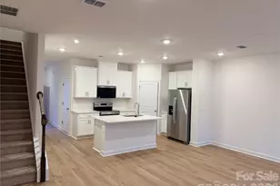 8112 Hidden Spgs Trl, Charlotte, NC 28216 - Photo 11