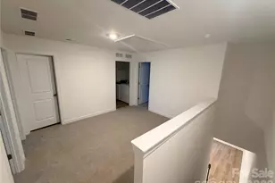 8112 Hidden Spgs Trl, Charlotte, NC 28216 - Photo 13