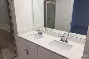 8112 Hidden Spgs Trl, Charlotte, NC 28216 - Photo 17