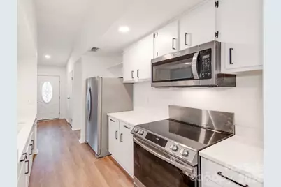 7829 Cloughy Circle, Charlotte, NC 28212 - Photo 11