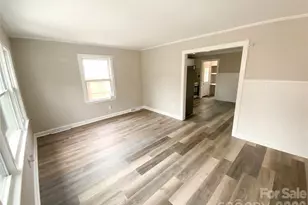 2122 Kilborne Dr, Charlotte, NC 28205 - Photo 7