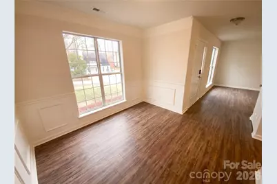 5719 Rocbridge Lane, Charlotte, NC 28208 - Photo 7