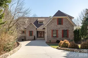 16 Winterberry Dr, Hendersonville, NC 28739 - Photo 1