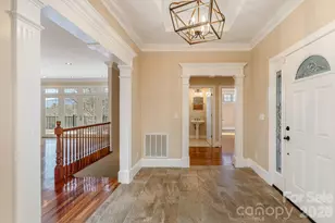 16 Winterberry Dr, Hendersonville, NC 28739 - Photo 3