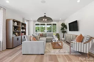 1323 Sandstar Ln, Charlotte, NC 28226 - Photo 3