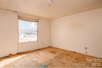 682 Grant Drive, Roanoke Rapids, NC 27870 - Photo 21