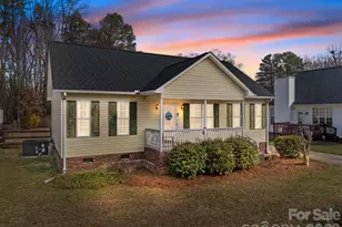 1547 Tammy Ct, Kannapolis, NC 28083 - Photo 1