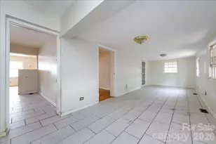 1628 Eastway Dr, Charlotte, NC 28205 - Photo 19