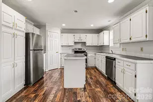 508 Bridgestone Ln, Rock Hill, SC 29730 - Photo 9