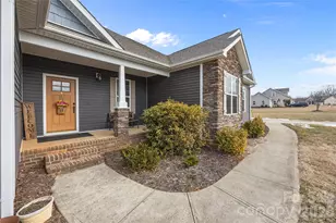 1589 Paddock Cir, Rockwell, NC 28138 - Photo 3