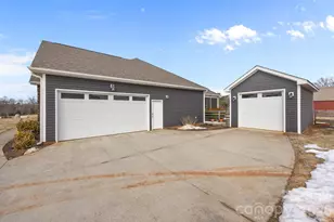 1589 Paddock Cir, Rockwell, NC 28138 - Photo 23