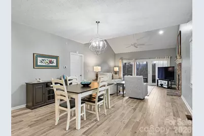 2208 E Cumming Woods Lane, Hendersonville, NC 28739 - Photo 3