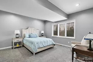 2208 E Cumming Woods Ln, Hendersonville, NC 28739 - Photo 15