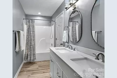 2208 E Cumming Woods Lane, Hendersonville, NC 28739 - Photo 25