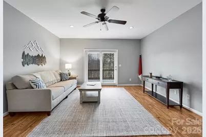 2208 E Cumming Woods Lane, Hendersonville, NC 28739 - Photo 15