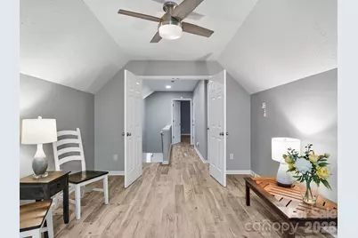 2208 E Cumming Woods Lane, Hendersonville, NC 28739 - Photo 23