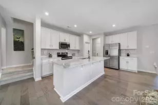 516 Madison Falls Ct, Fort Mill, SC 29708 - Photo 5