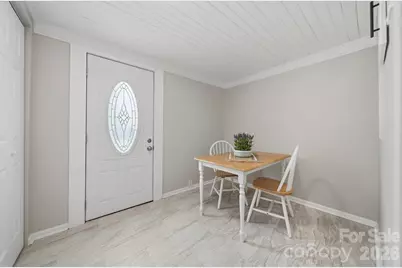 3410 25th Avenue NE, Hickory, NC 28601 - Photo 9