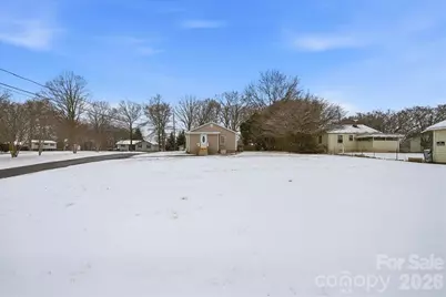 3410 25th Avenue NE, Hickory, NC 28601 - Photo 35