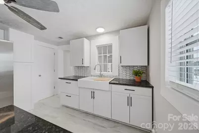 3410 25th Avenue NE, Hickory, NC 28601 - Photo 17