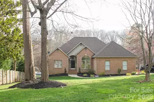 388 Ponderosa Cir, Mooresville, NC 28117 - Photo 1