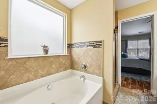 16343 Hayfield Rd, Charlotte, NC 28213 - Photo 19