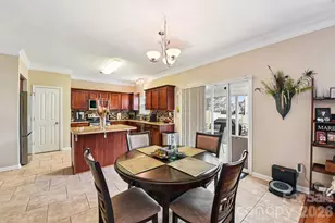 16343 Hayfield Rd, Charlotte, NC 28213 - Photo 9