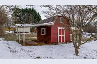 1802 33rd Street NE, Hickory, NC 28601 - Photo 9