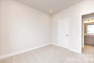 812 Flintside Ln, Charlotte, NC 28217 - Photo 31