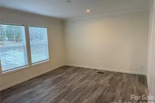 124 Titanium Dr, Statesville, NC 28625 - Photo 3