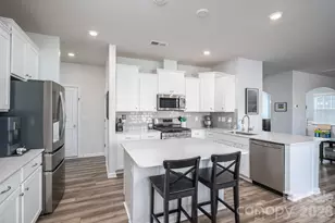 4630 Maiden Crk Wy, Maiden, NC 28650 - Photo 5