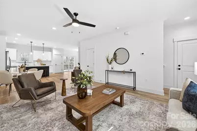 4207 Eagle Chase Drive, Charlotte, NC 28216 - Photo 7