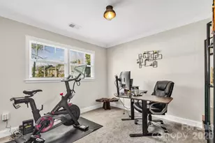 10305 Starwood Dr, Charlotte, NC 28215 - Photo 11