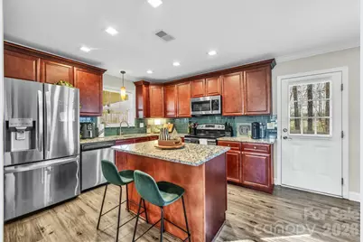 10305 Starwood Drive, Charlotte, NC 28215 - Photo 5