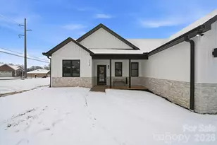 330 E Pine St, Maiden, NC 28650 - Photo 3