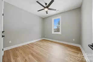 330 E Pine St, Maiden, NC 28650 - Photo 25