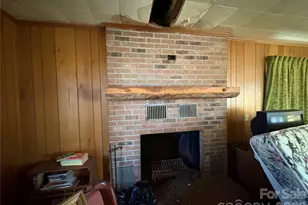 700 Summit Rd, Tryon, NC 28782 - Photo 17