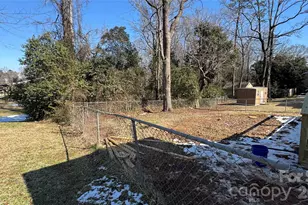 503 Caroline Ave, Lowell, NC 28098 - Photo 5