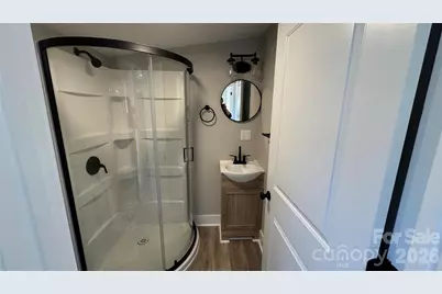 503 Caroline Avenue, Lowell, NC 28098 - Photo 33