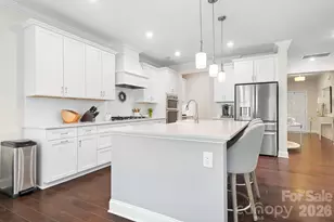 6520 Vizcaya Ct, Charlotte, NC 28226 - Photo 5