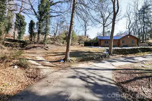 110 Pine St, Tryon, NC 28782 - Photo 13