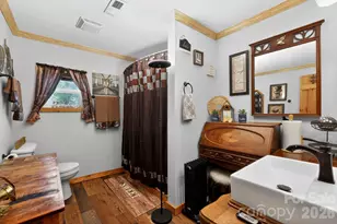 110 Pine St, Tryon, NC 28782 - Photo 29