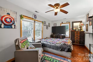 110 Pine St, Tryon, NC 28782 - Photo 27