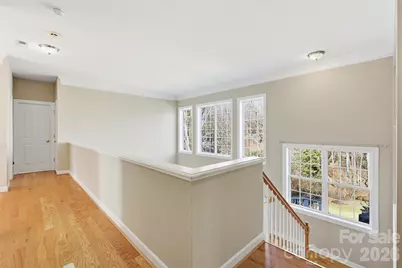 8526 Wren Creek Drive, Charlotte, NC 28269 - Photo 23