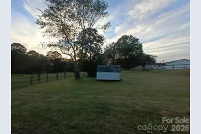 709 Cleveland Avenue, Grover, NC 28073 - Photo 11