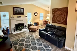 1674 Robins Nest Ct, Gastonia, NC 28054 - Photo 3