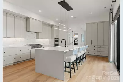 301 Dover Avenue, Charlotte, NC 28209 - Photo 9